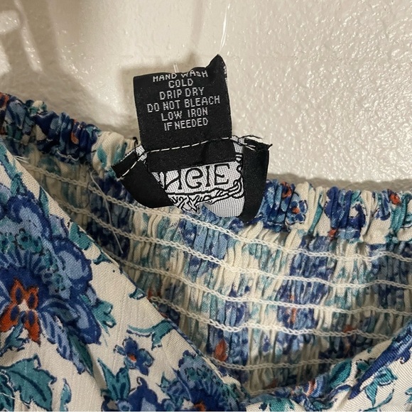 NEW Angie Rosette Trim Bodice Asymmetrical Hem Floral Dress Blue Multi Size L - Picture 5 of 7